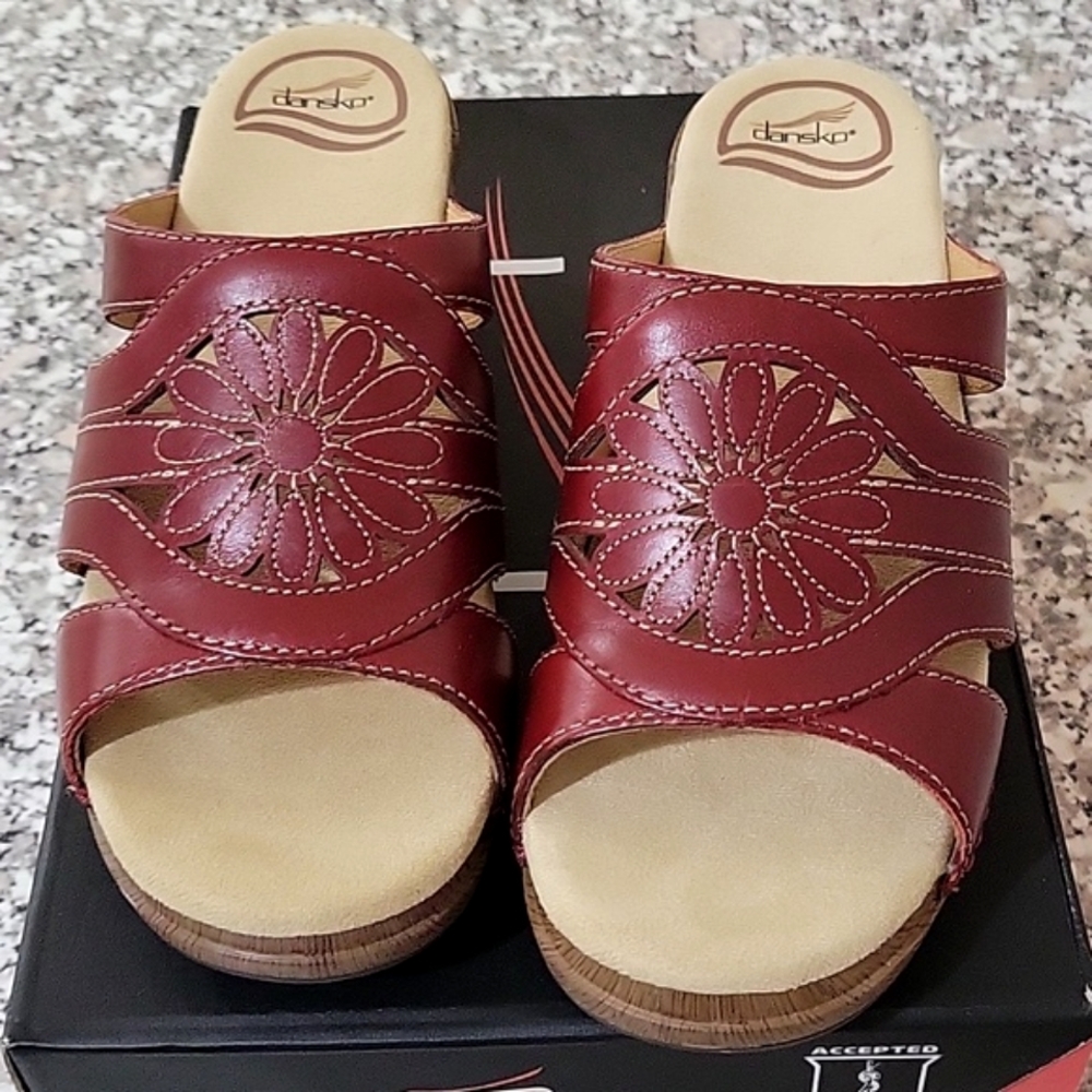 Dansko Suzy Leather Slip-on Slide Shoes - New Size 37